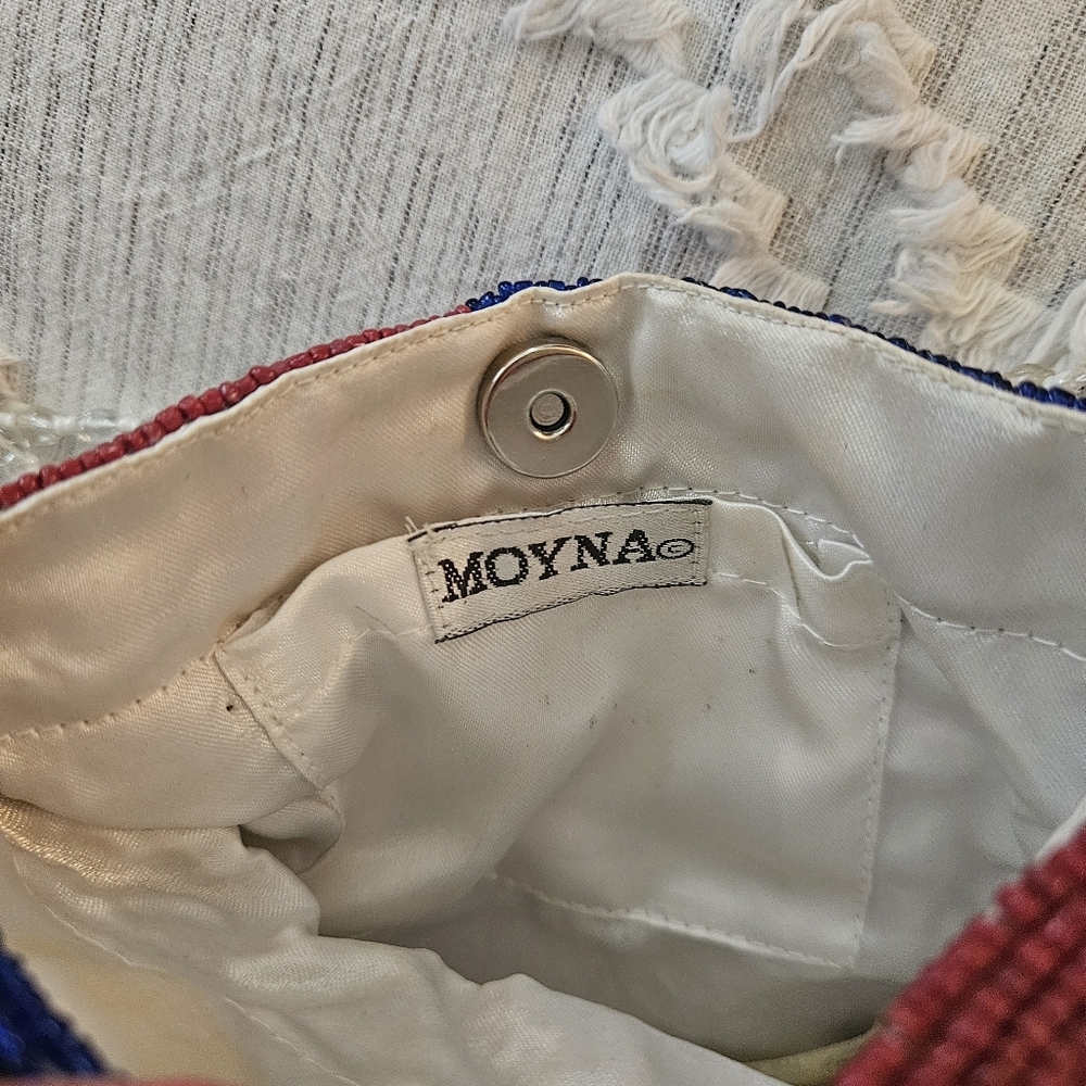 Vintage Moyna Beaded American Flag Purse - Picture 5 of 9